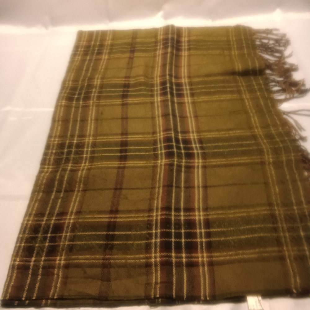 Shawl - Picture 6 of 8